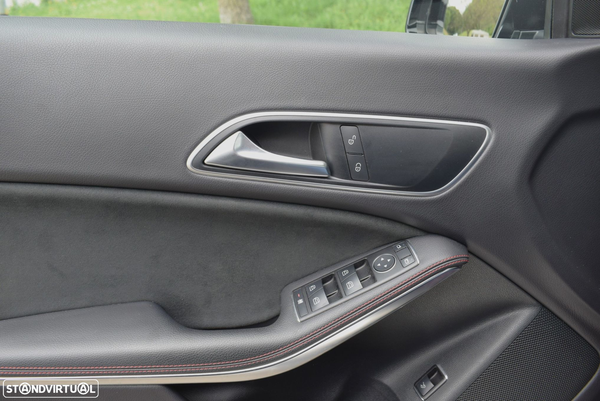 Mercedes-Benz CLA 45 AMG 4-Matic - 17