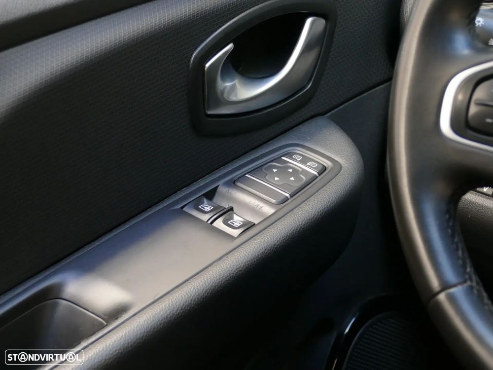 Renault Clio Sport Tourer 0.9 TCe Limited - 30