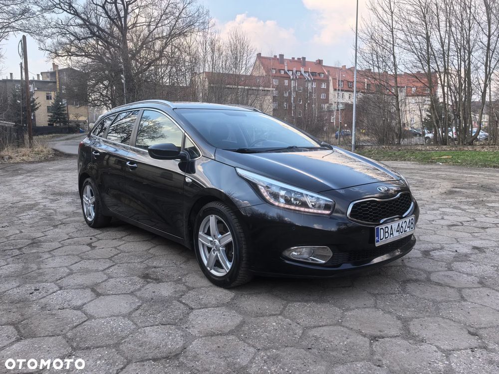 Kia Ceed 1.6 GDI Platinum Edition - 1