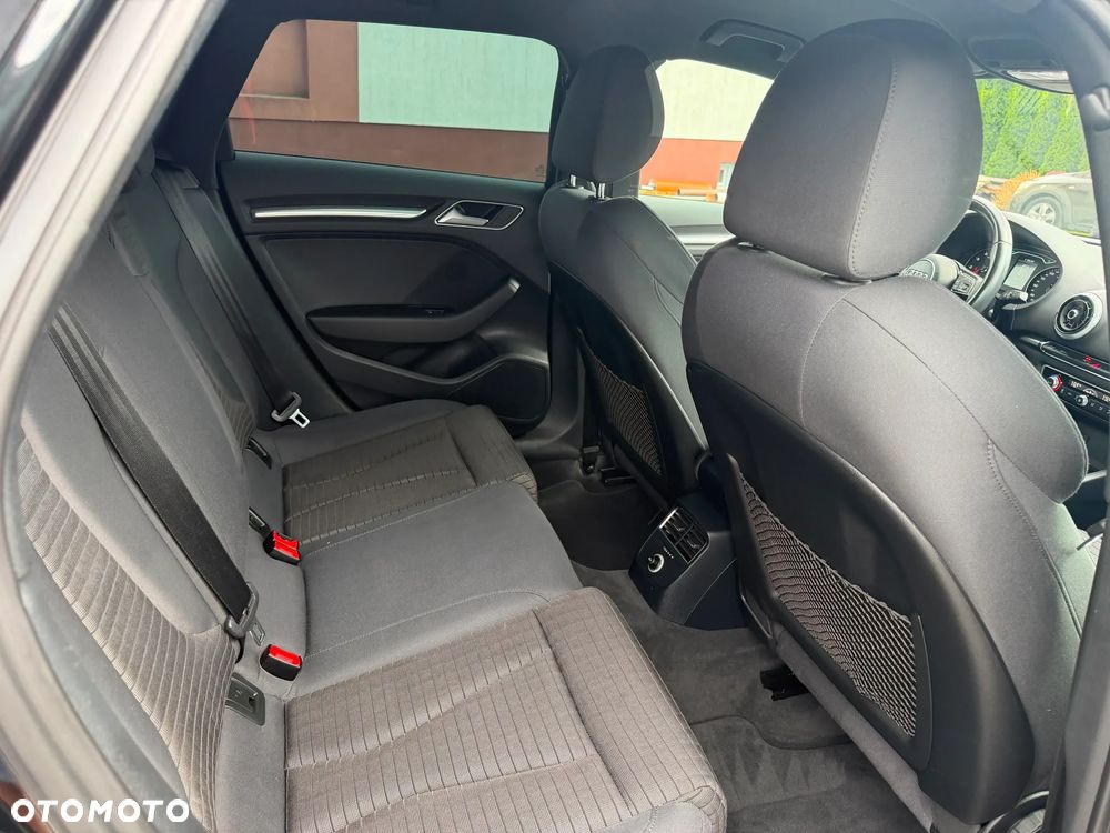 Audi A3 Sportback 30 TFSI S tronic sport - 38