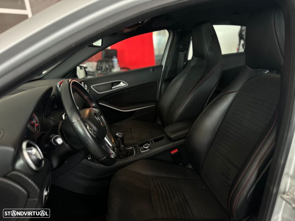 Mercedes-Benz A 180 d AMG Line - 20