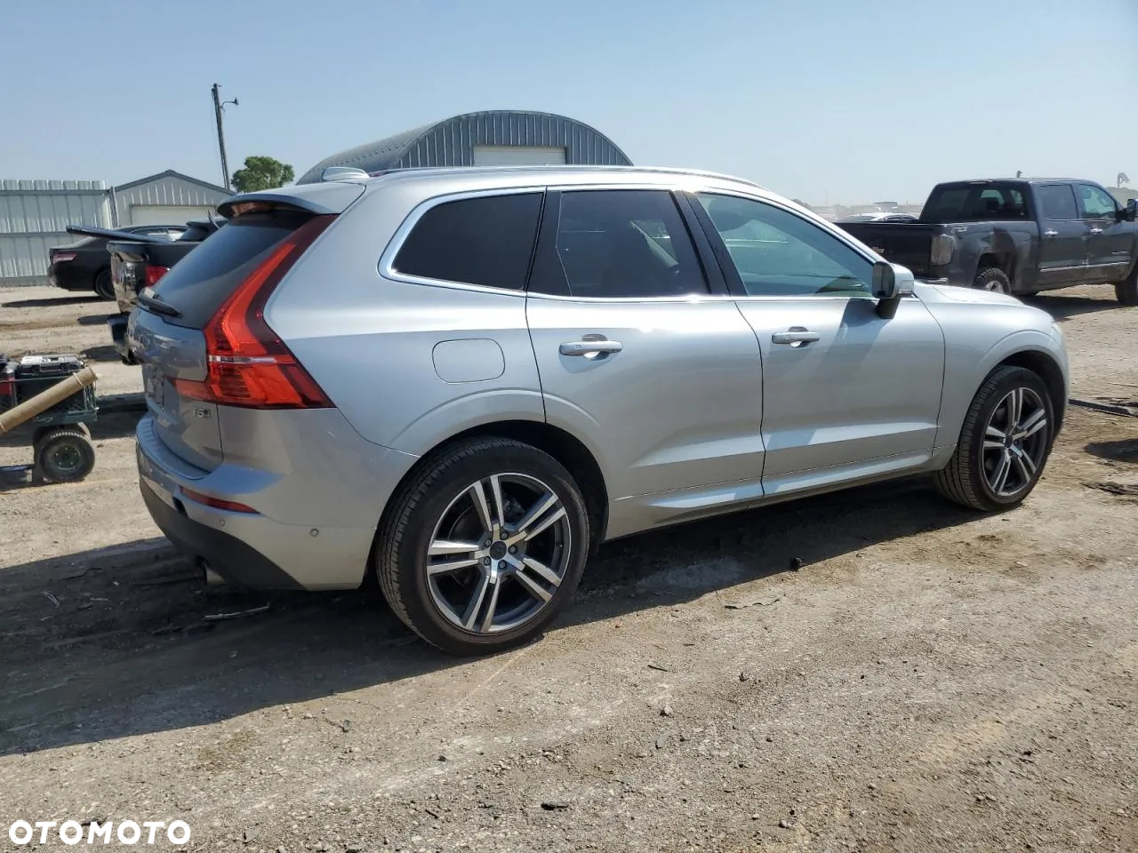 Volvo XC 60 T5 AWD Momentum - 4