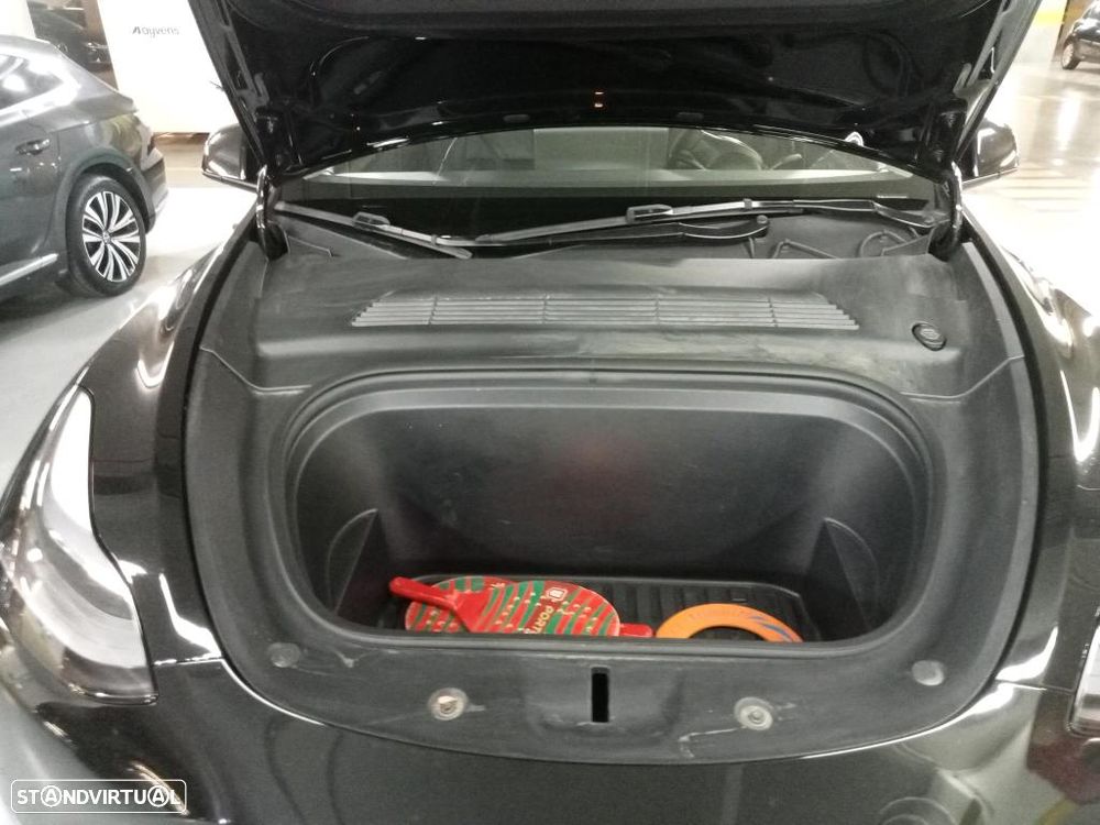 Tesla Model Y Long Range Tração Integral - 14
