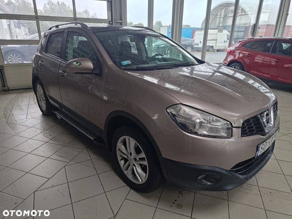 Nissan Qashqai 2.0 4x4 Tekna - 2