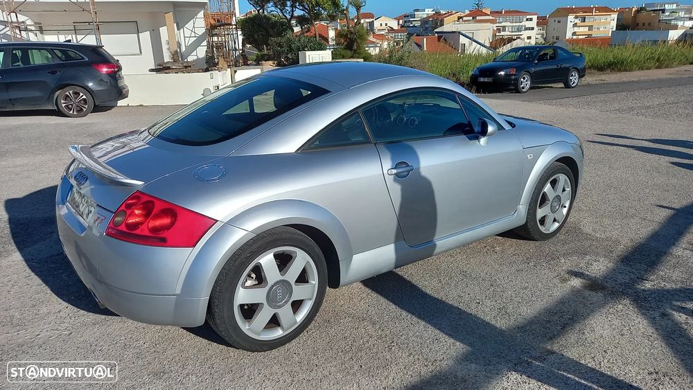 Audi TT Coupé 1.8 T quattro - 4