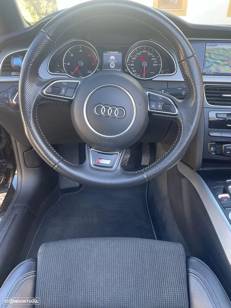 Audi A5 Cabrio 2.0 TDi Multitronic S-line - 28