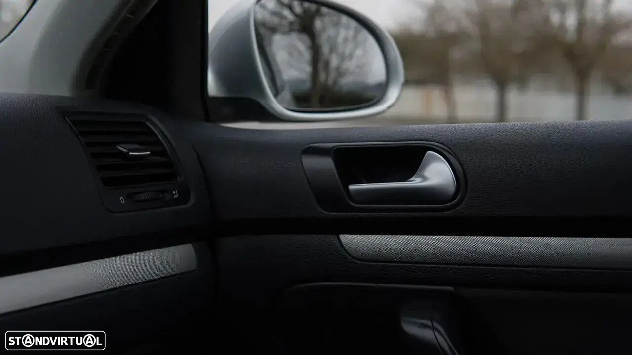 VW Jetta - 31