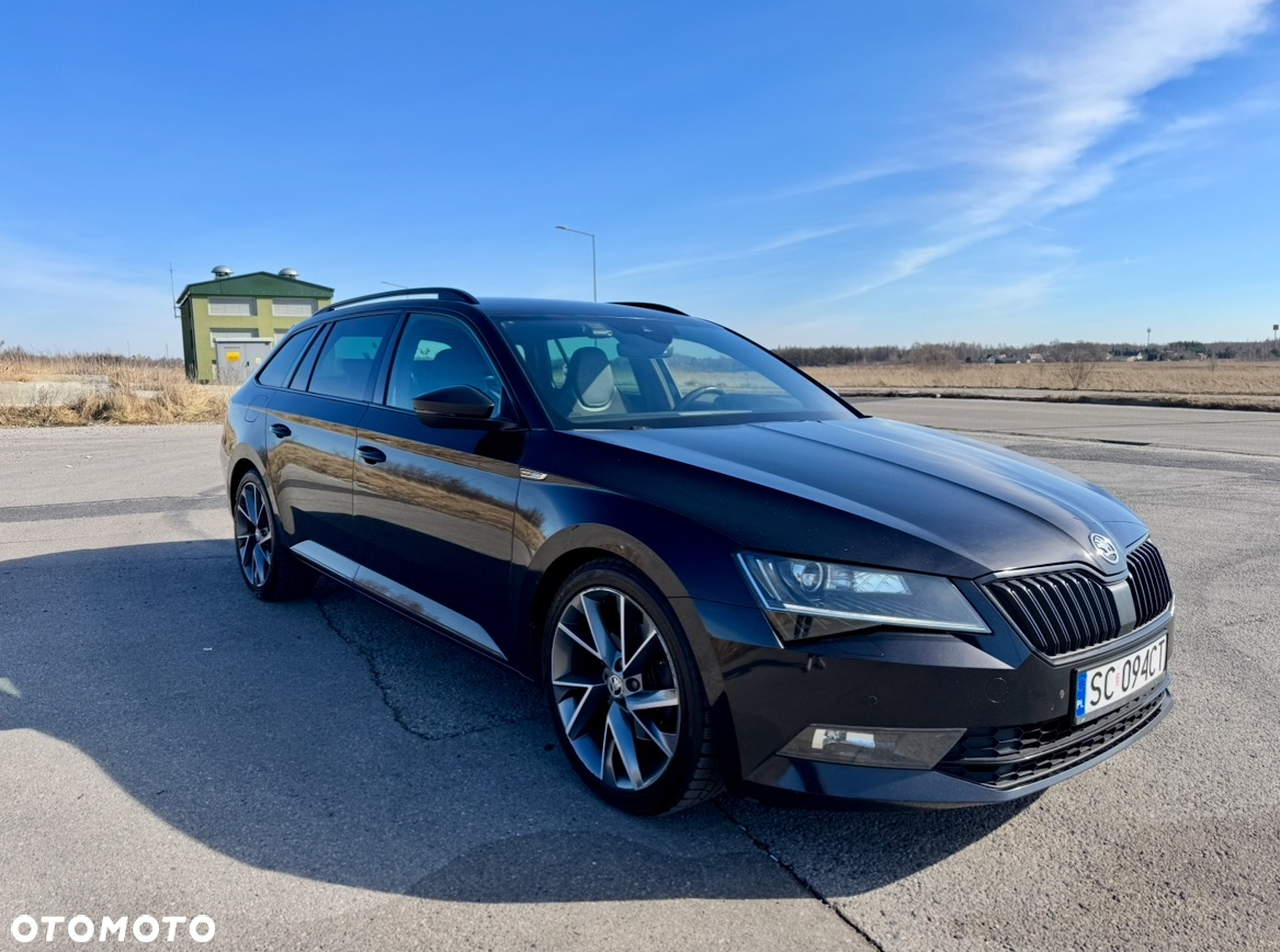 Skoda Superb 2.0 TDI Sportline DSG - 11