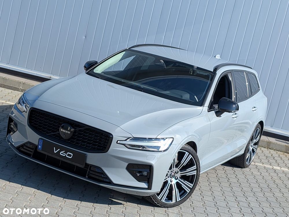 Volvo V60 B4 B DKG Plus Dark - 6