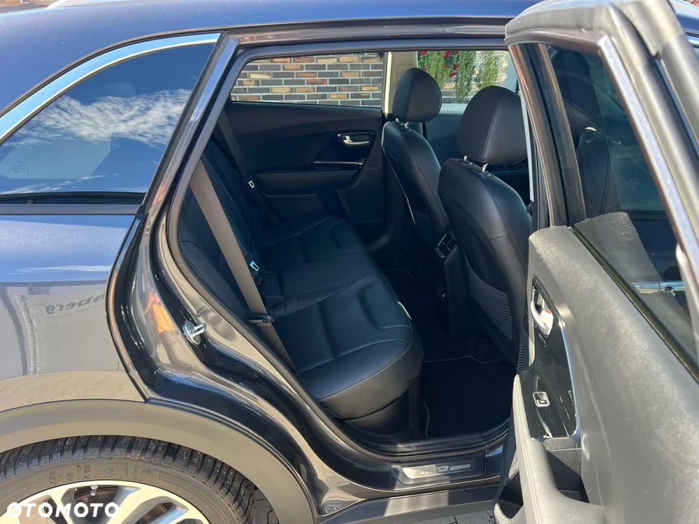 Kia Niro 1.6 GDI Hybrid L - 11