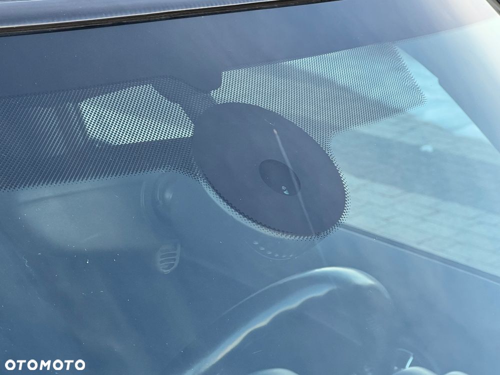 MINI ONE Standard - 17