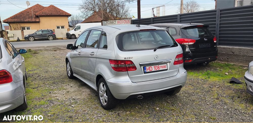Mercedes-Benz B - 3