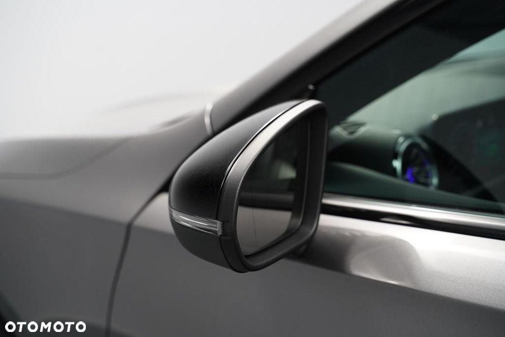 Mercedes-Benz Klasa A 200 7G-DCT AMG Line - 30