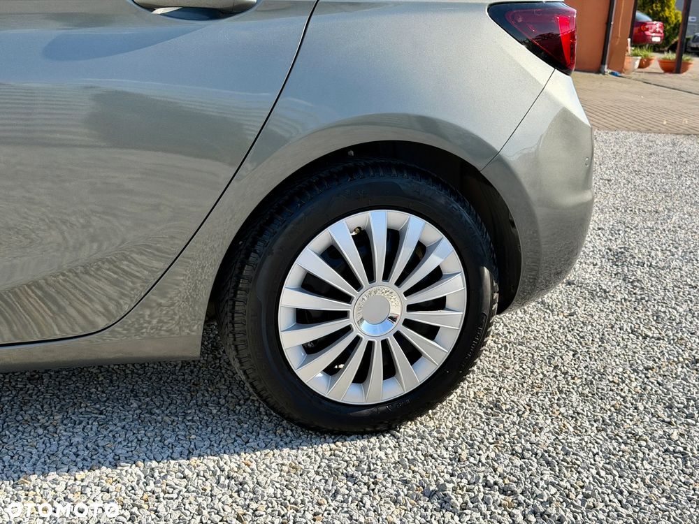 Opel Astra 1.4 T 120 Lat S&S - 23