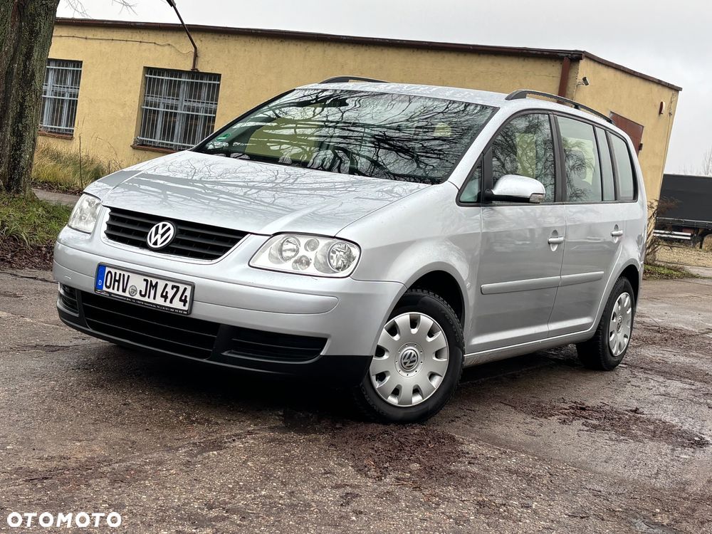 Volkswagen Touran 1.9 TDI DPF Conceptline - 11