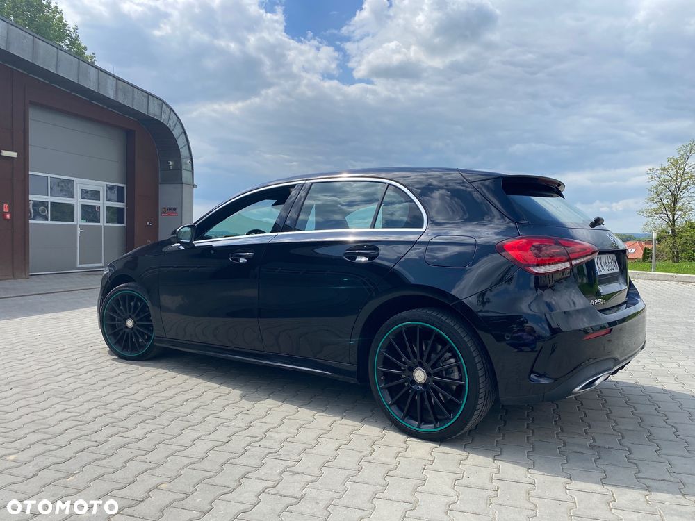 Mercedes-Benz Klasa A 250 e PHEV AMG Line 8G-DCT - 11