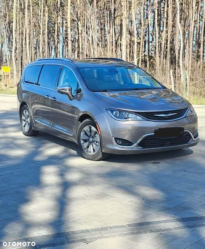 Chrysler Pacifica - 14