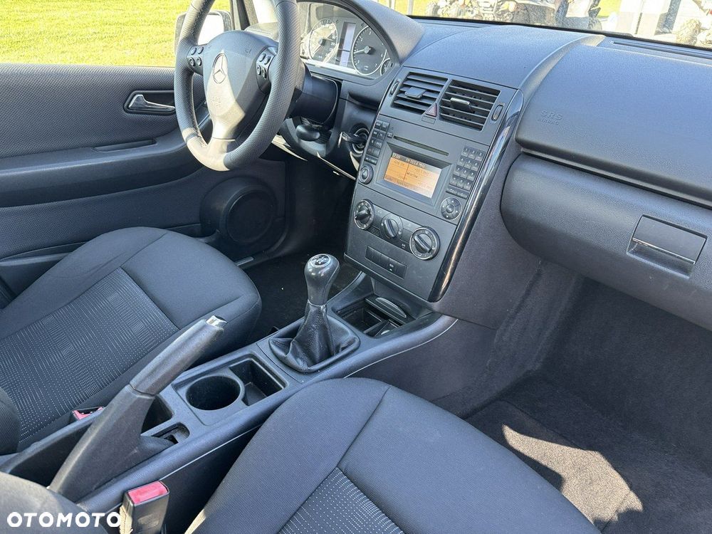 Mercedes-Benz Klasa A 160 Classic BlueEff EU5 - 26