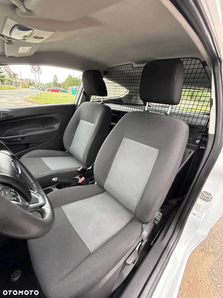 Ford Fiesta - 14