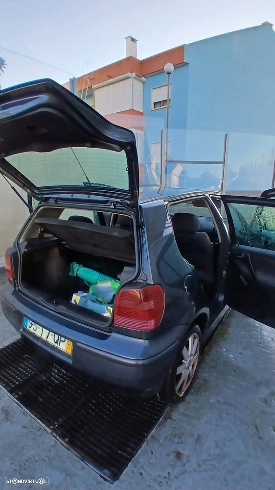 VW Polo 1.4 TDi Confortline - 11