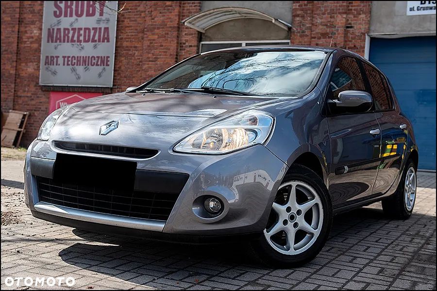 Renault Clio - 1