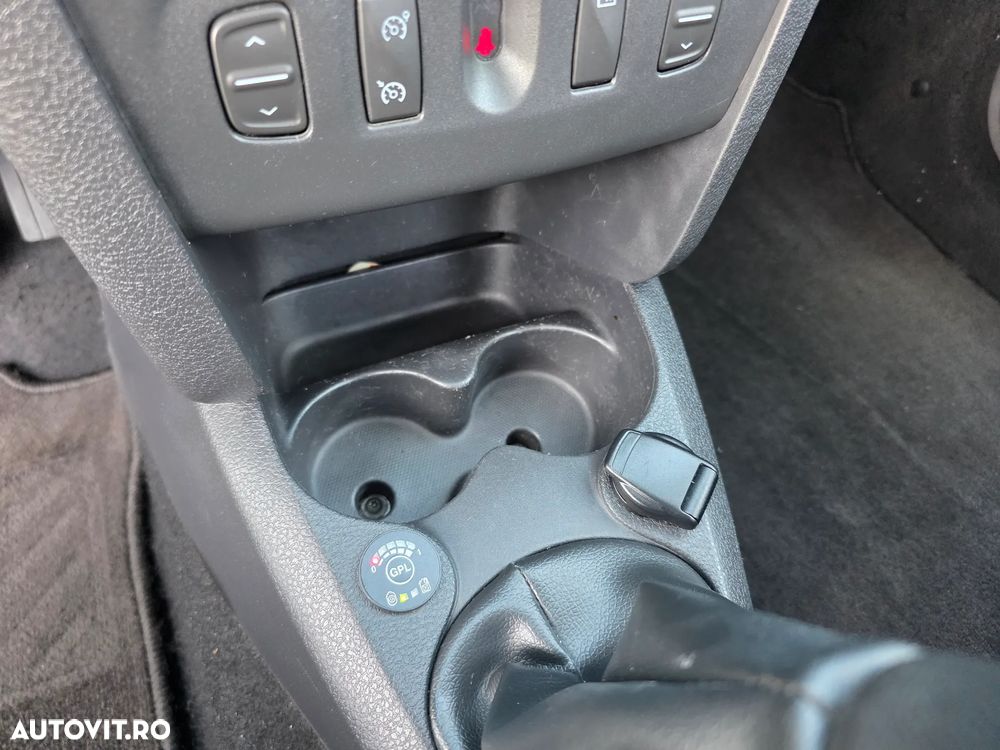 Dacia Logan MCV 0.9 TCe 90 CP Laureate - 18