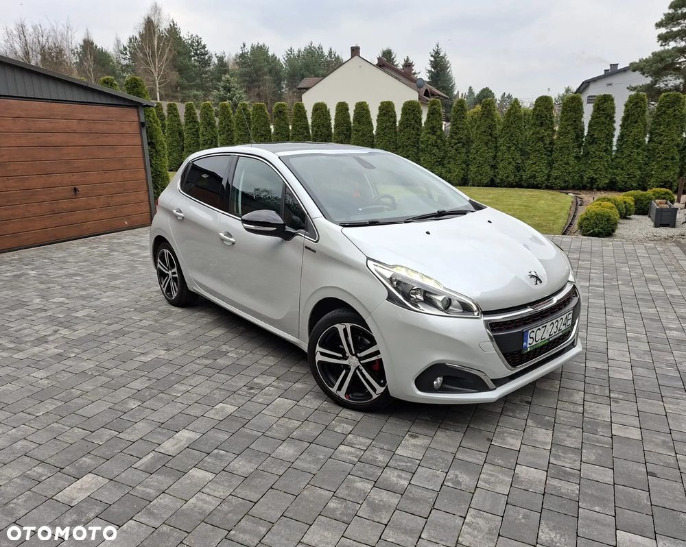 Peugeot 208 - 3