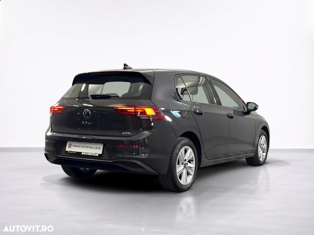 Volkswagen Golf - 6