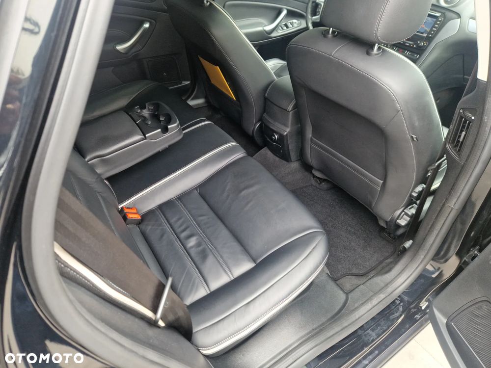 Ford Mondeo 2.0 TDCi Titanium X - 12