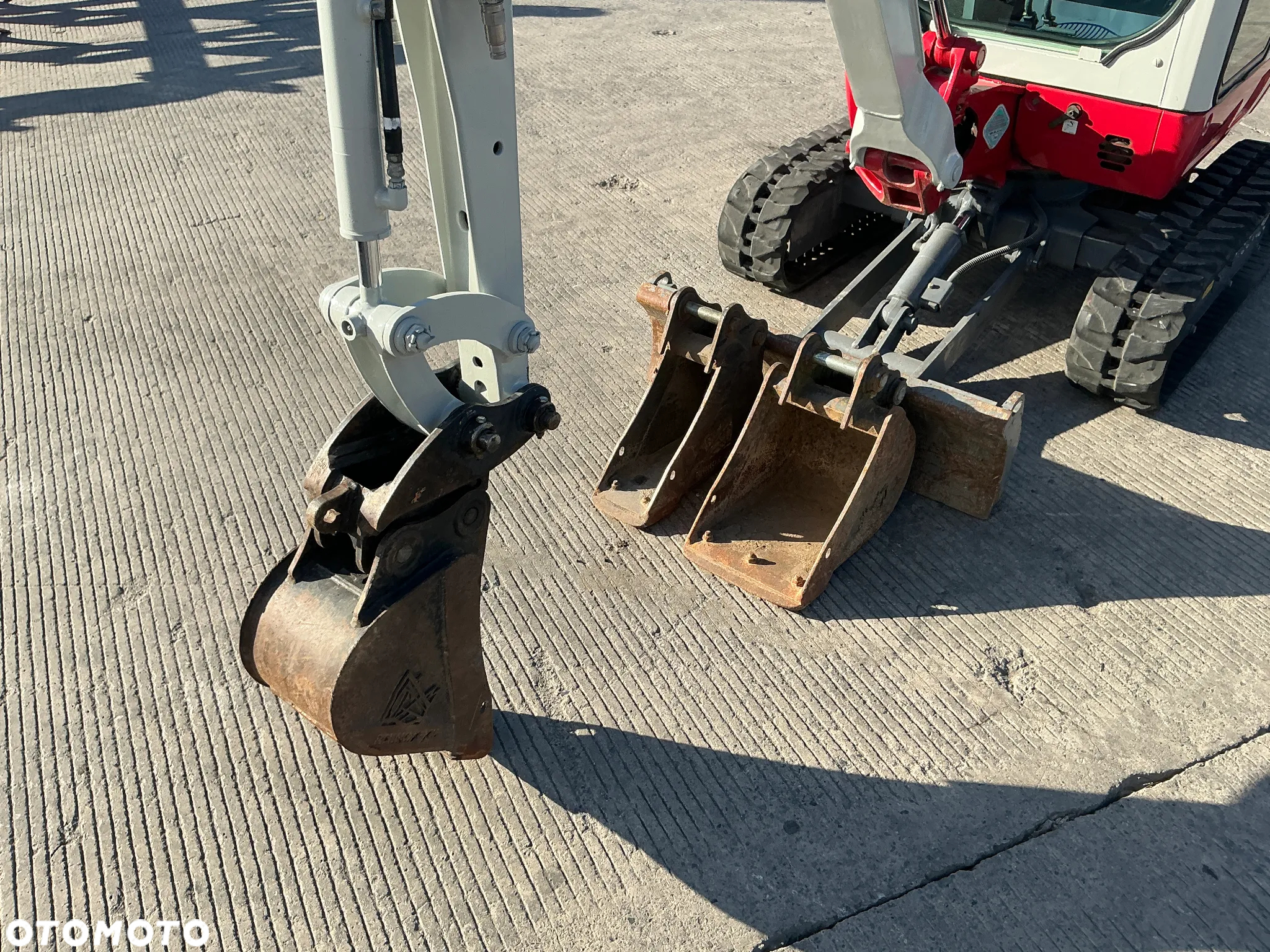 Takeuchi TB216 - 10