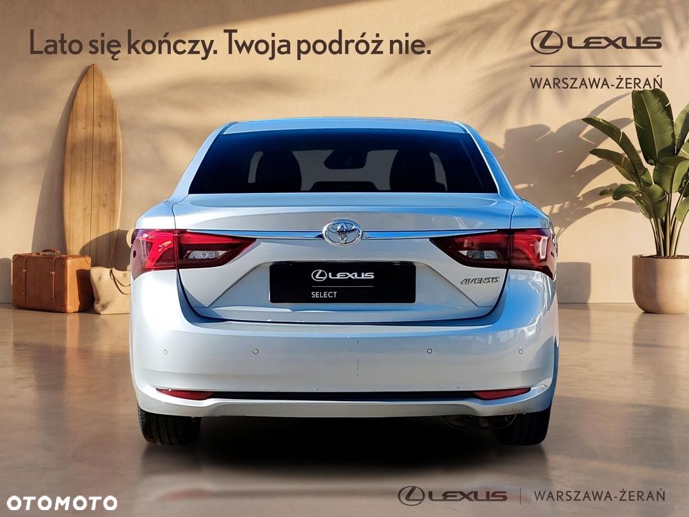 Toyota Avensis 2017 photo 5