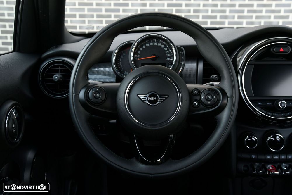 MINI 5 Portas Cooper Sport Edition - 30