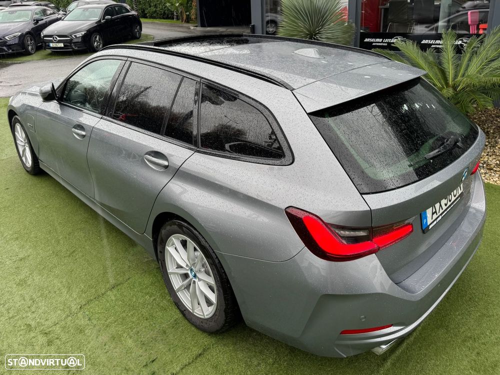 BMW 330 e Touring Corporate Edition Auto - 15