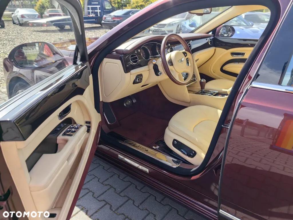 Bentley Mulsanne Speed - 10