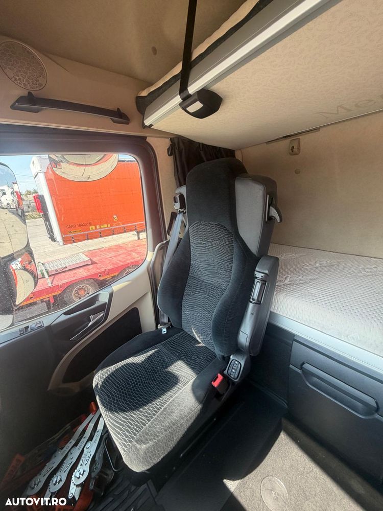Mercedes-Benz ACTROS - 13
