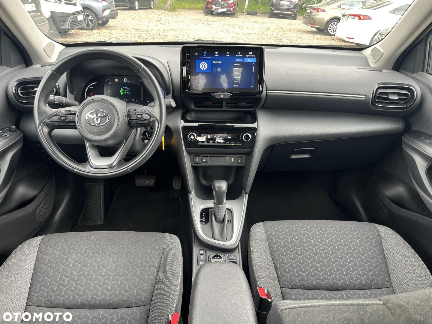 Toyota Yaris Cross Hybrid 1.5 Comfort 4x4 - 8