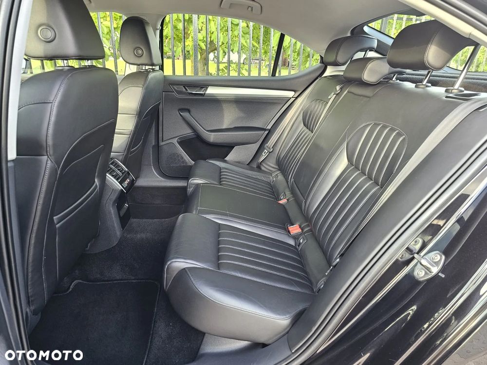 Skoda Superb 2.0 TDI DSG Ambition - 13