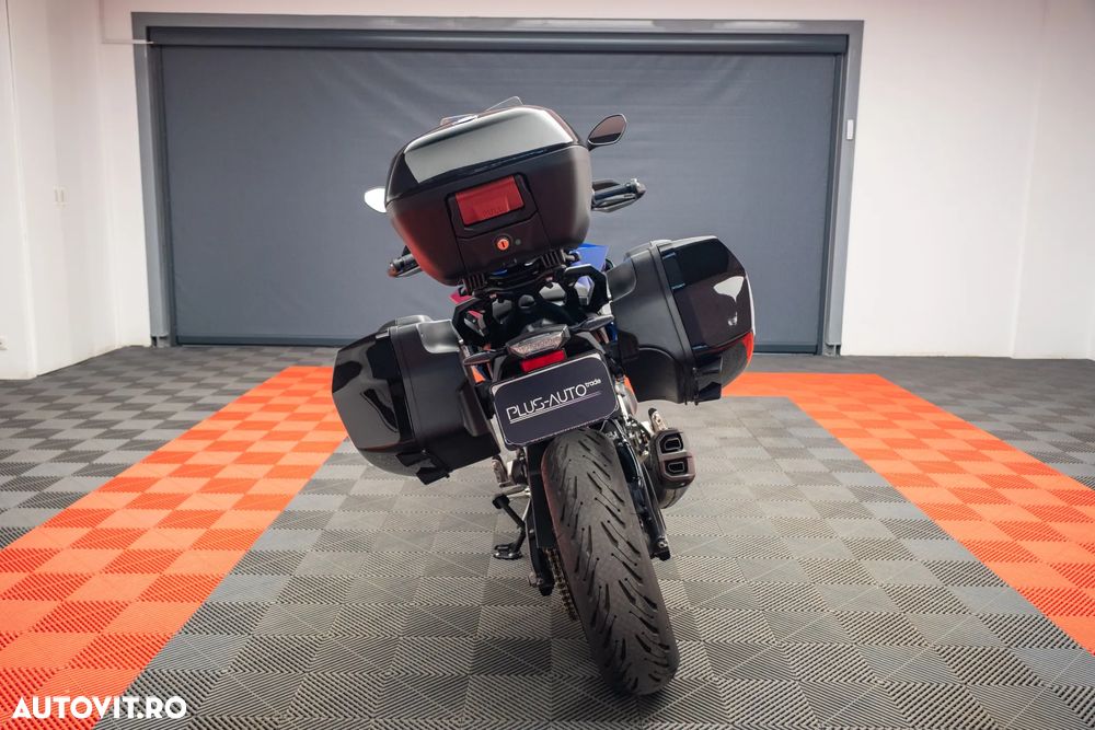 BMW F 900R Force - 22