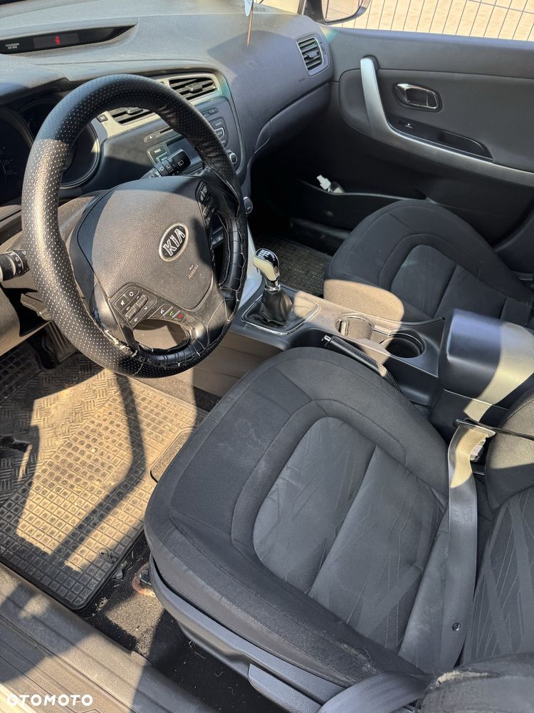 Kia Ceed - 6