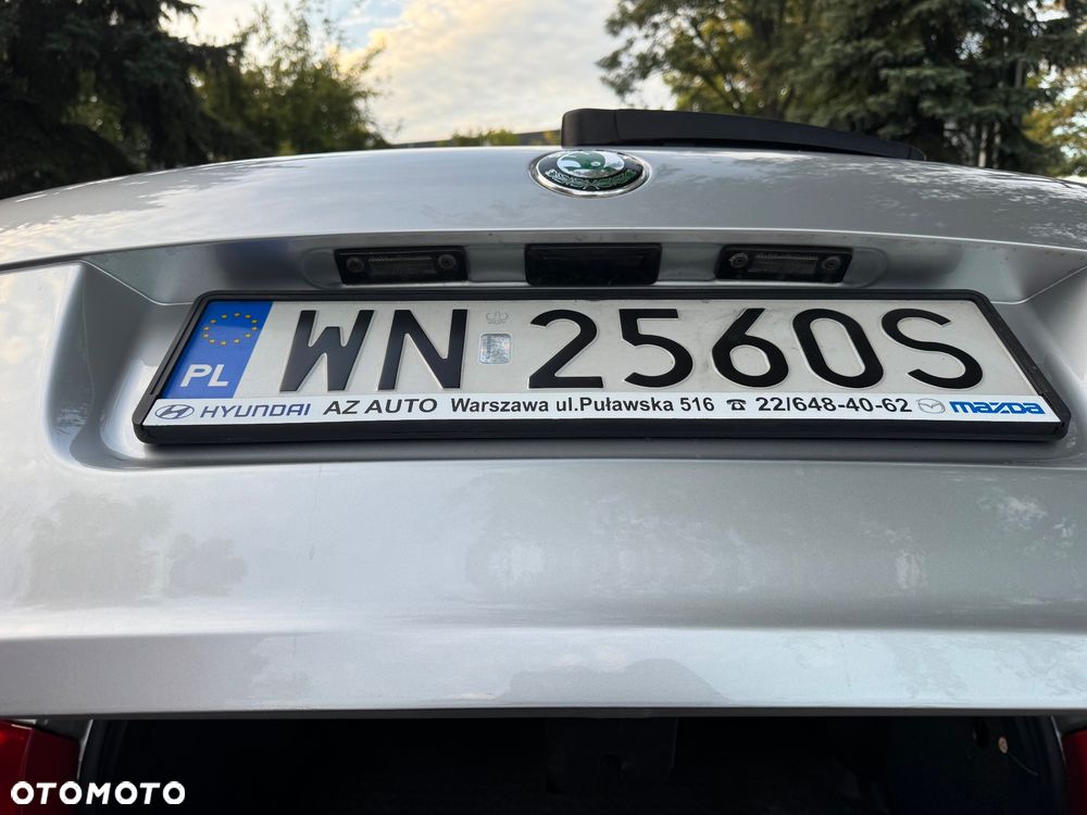 Skoda Octavia 1.6 Ambiente EU5 - 13