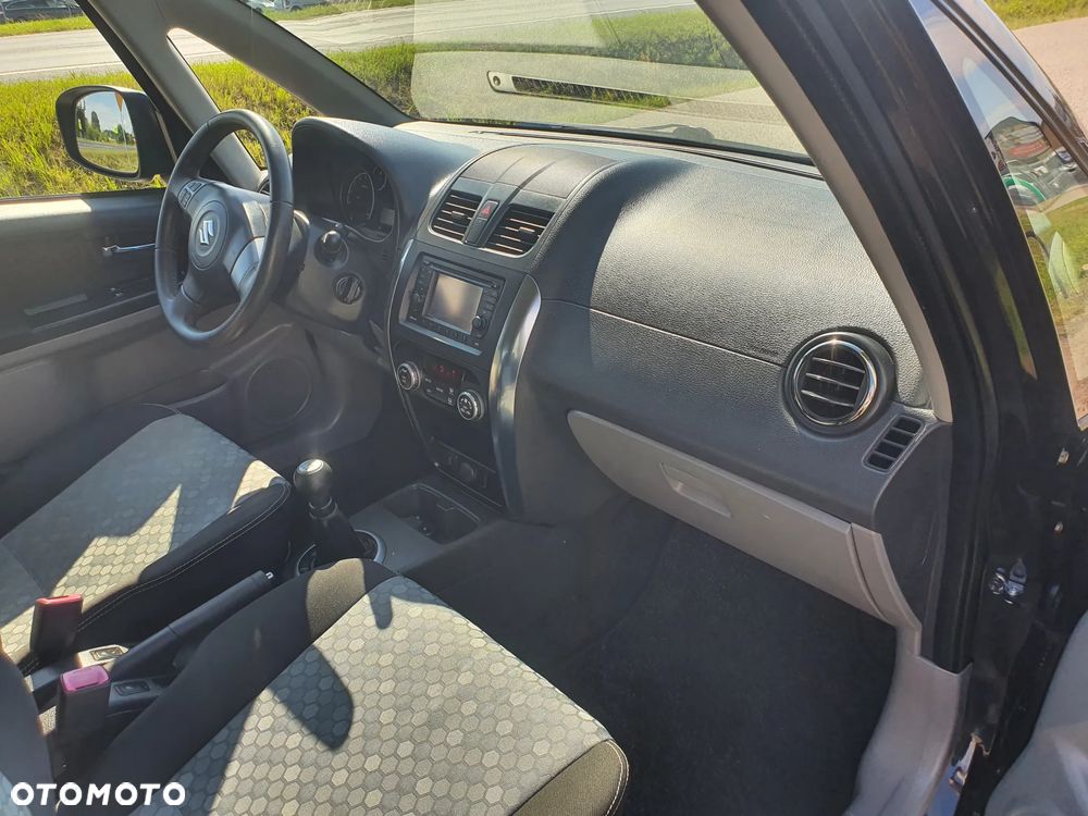 Suzuki SX4 1.6 VVT 4x2 Comfort - 12