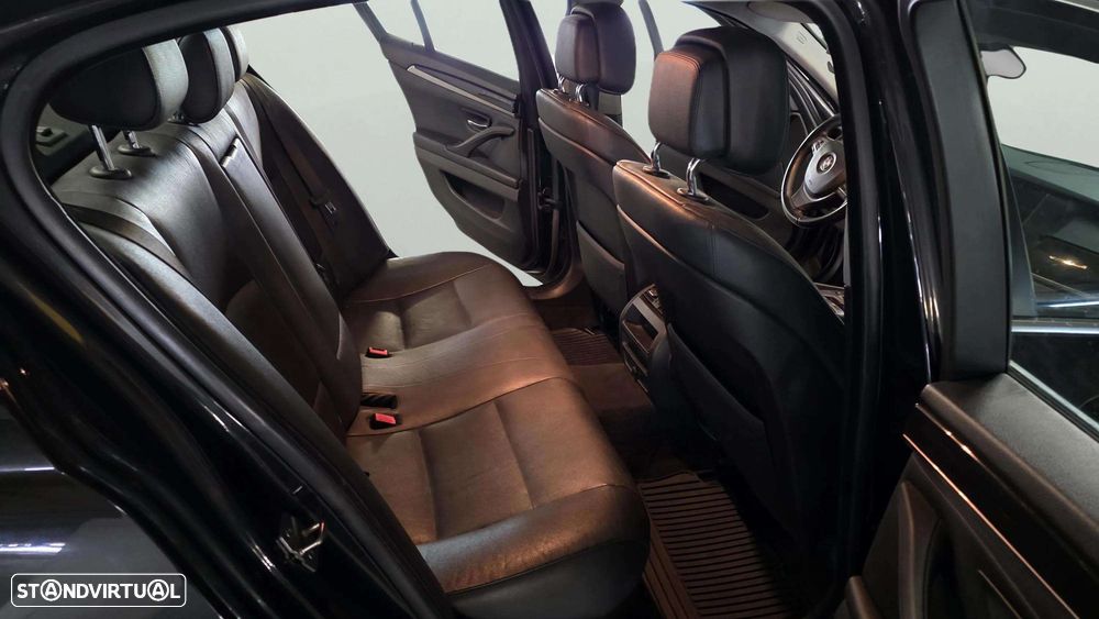 BMW 520 d Luxury Line - 9
