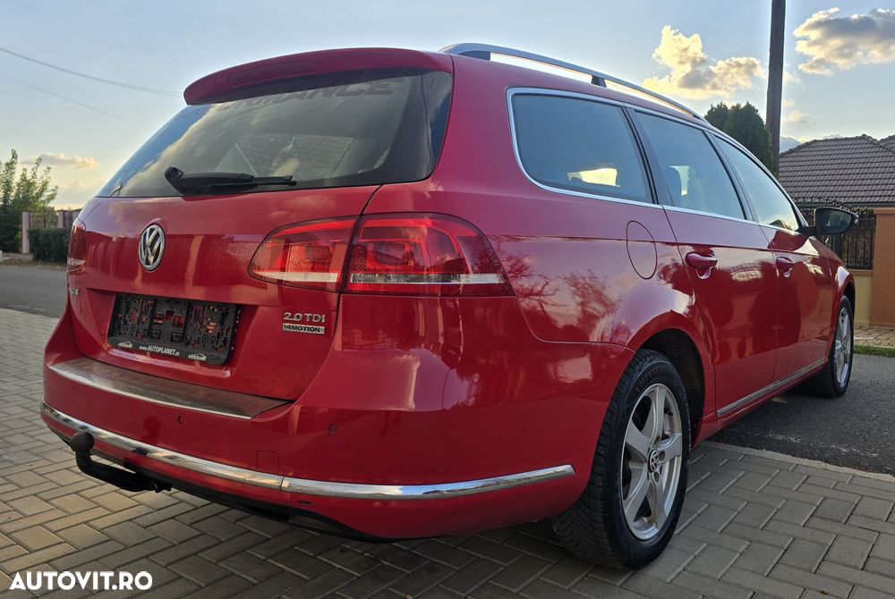 Volkswagen Passat Variant 2.0 Blue TDI SCR Highline - 5
