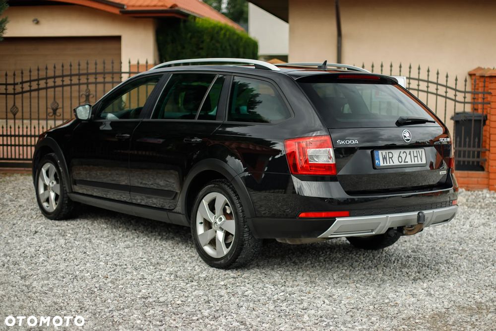 Skoda Octavia 2.0 TDI 4x4 DSG Scout - 4