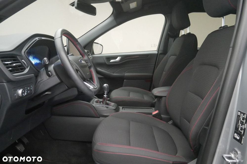 Ford Kuga - 12