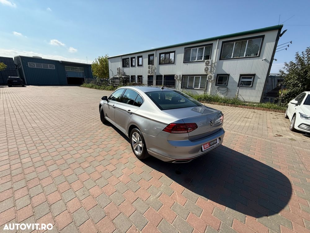 Volkswagen Passat 2.0 TDI DSG Highline - 7