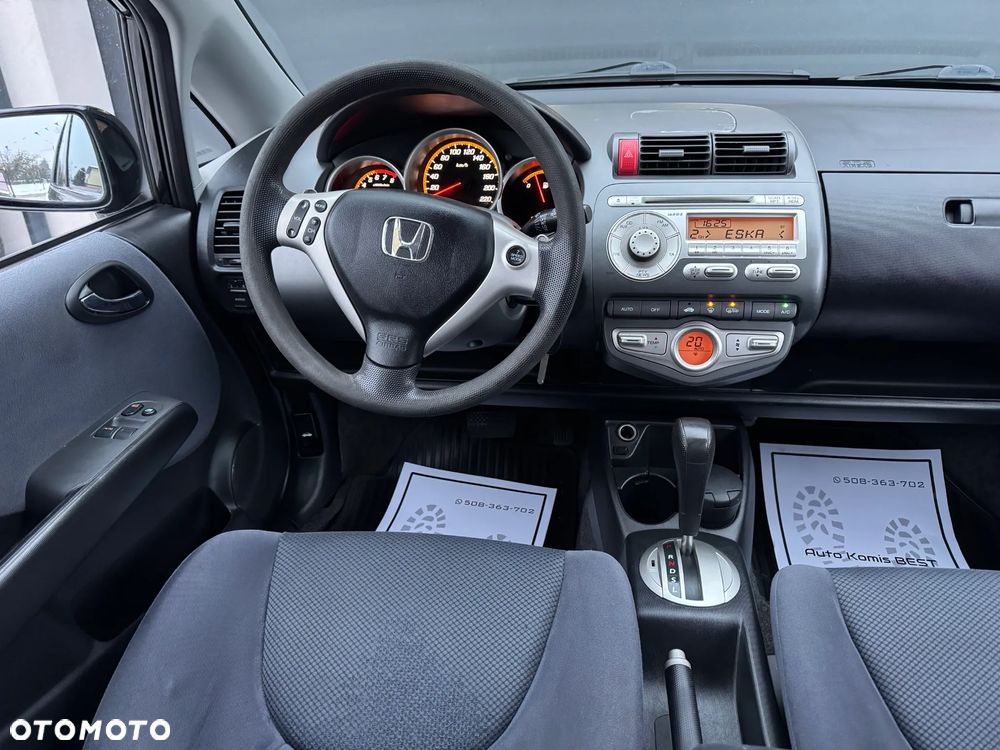 Honda Jazz 1.4 CVT LS - 17