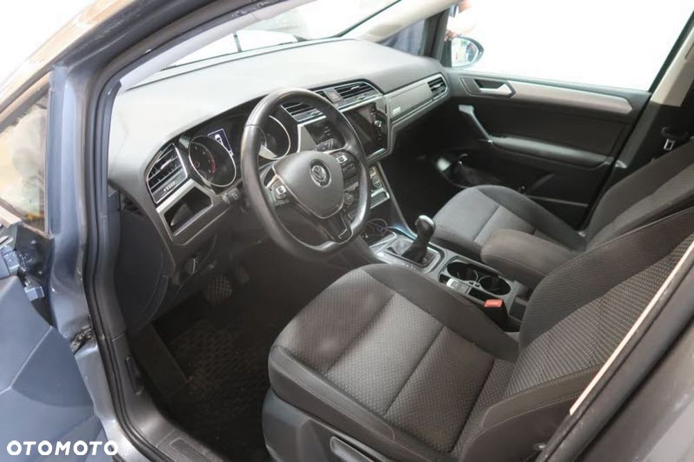 Volkswagen Touran 1.5 TSI ACT OPF DSG Comfortline - 8