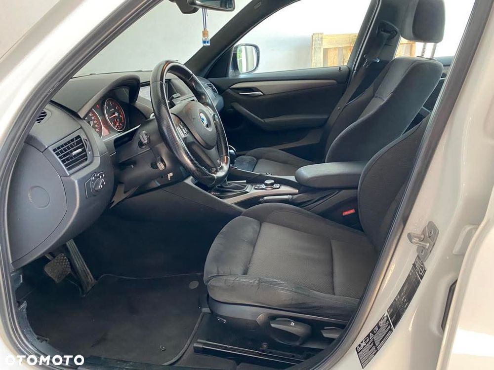 BMW X1 xDrive20d - 10