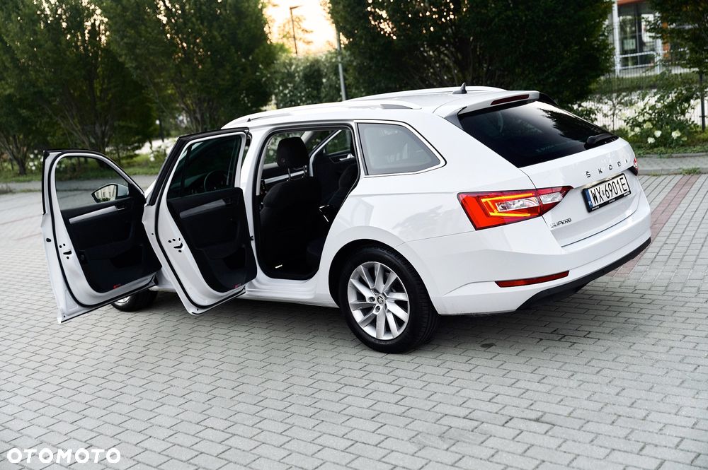 Skoda Superb 1.5 TSI Ambition DSG - 21
